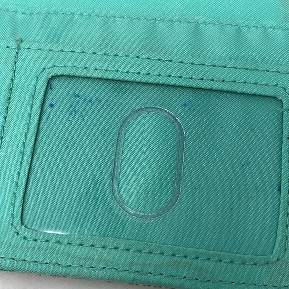 VERA BRADLEY FLOWER SHOWER LARGE QUILTED TWIST LOCK AND ZIP AROUND WALLET - Picture 9 of 16